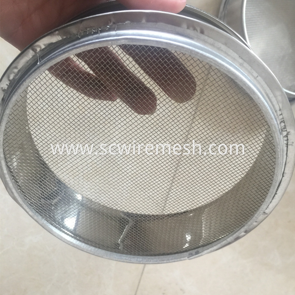 Wire Mesh Sieving